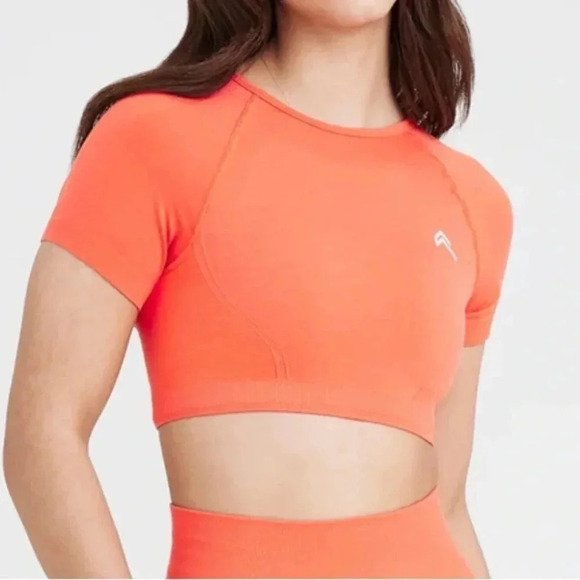 Oner Active Effortless Seamless Short Sleeve Crop Top XS - Picture 2 of 6